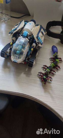 Lego galaxy squad 70701