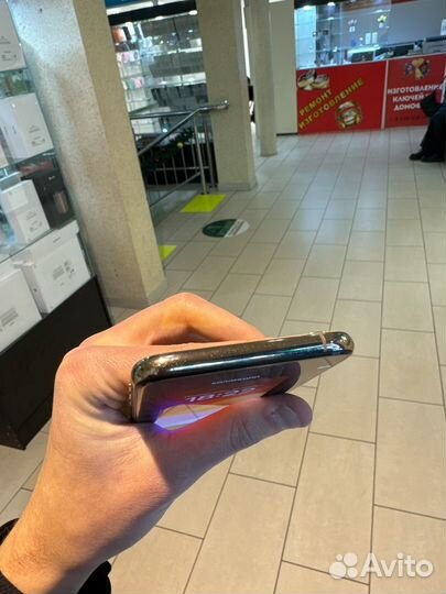 iPhone Xs, 256 ГБ