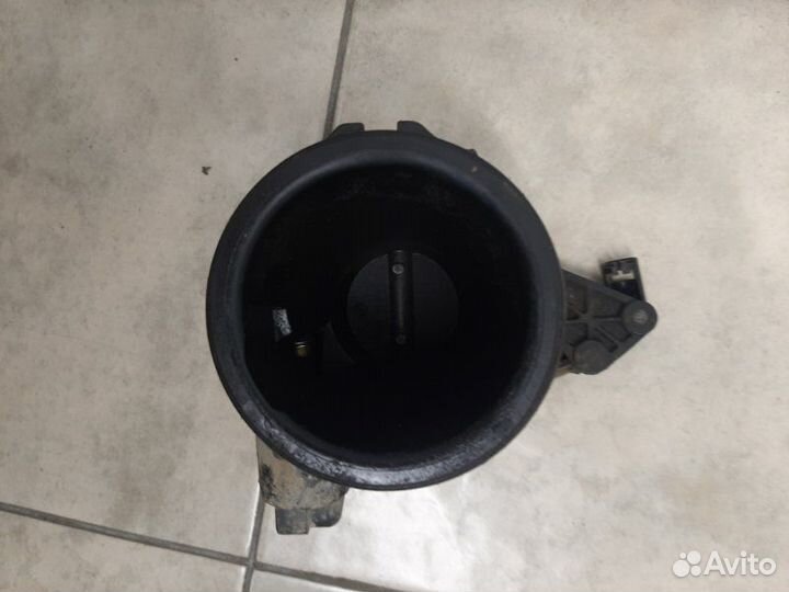 Дроссельная заслонка Renault Logan 1.6 K7MF710