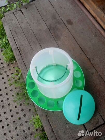 Поилка,кормушка