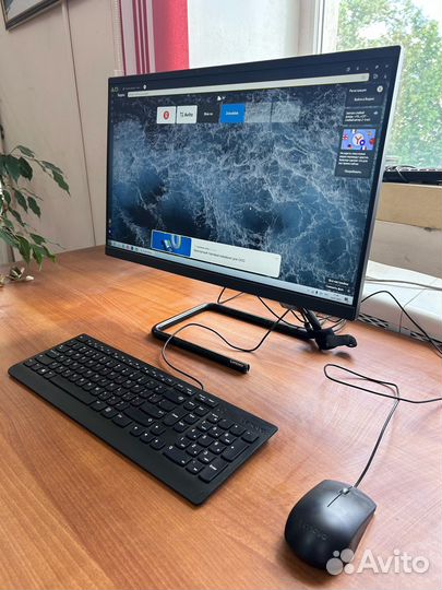 Моноблок Lenovo 23.8