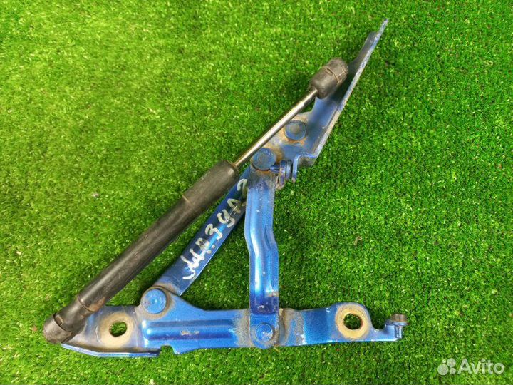 Петля крышки багажника Mazda Mazda3 BK Z6 2005