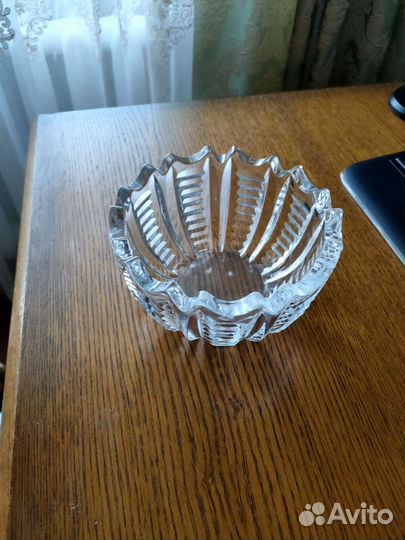 Хрустальная ваза