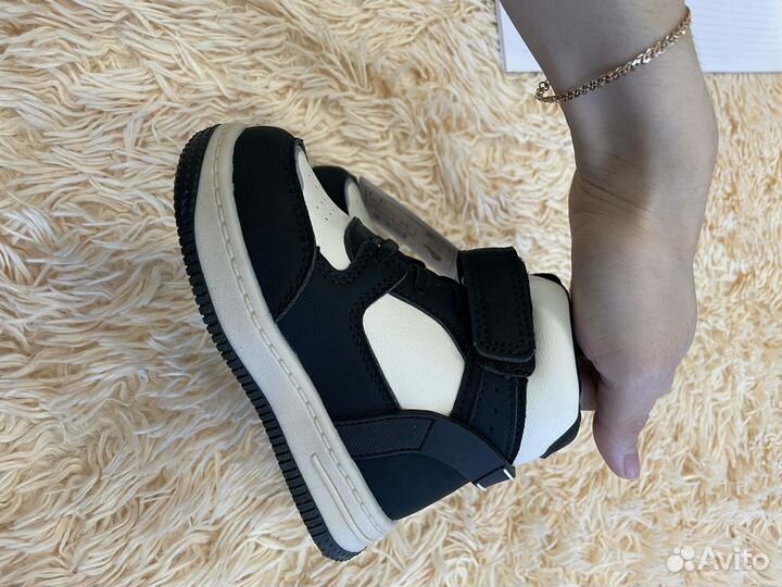 Ботинки демисезонные 23