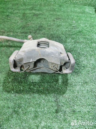 Суппорт тормозной передний правый Ford Fusion