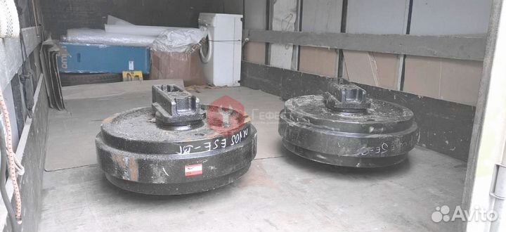 Ленивец Hitachi ZX225USR-3 9231300