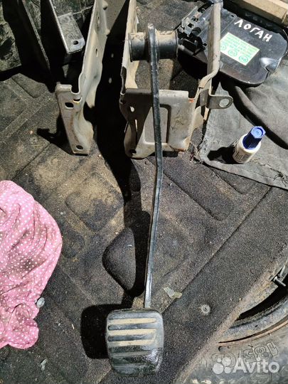 Педали renault logan 1