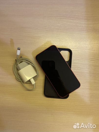 iPhone 12, 64 ГБ