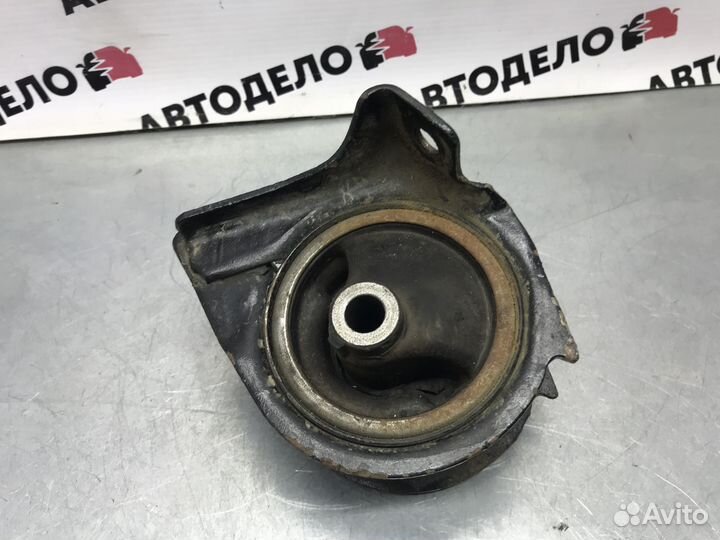 Подушка двигателя правая Honda HR-V GH1 1999 г.в