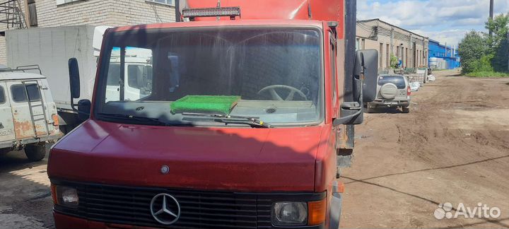 Mercedes-Benz 811, 1996