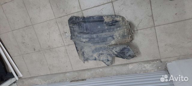 Часть локера пер. Л. Toyota LC200/2014