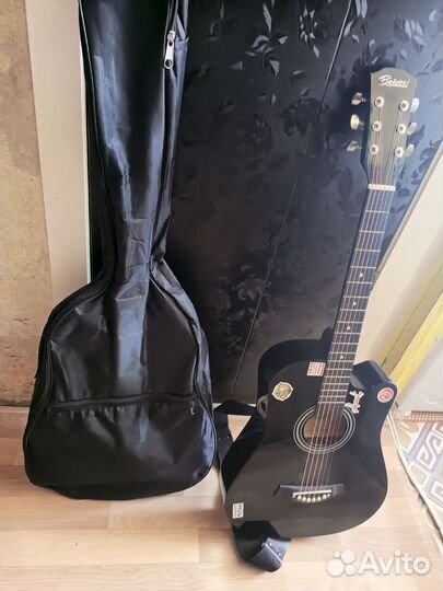 Акустическая гитара