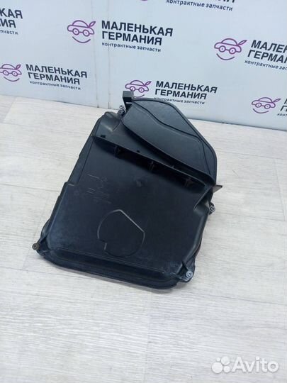 Крышка корпуса салонного фильтра BMW 5 F10/F11