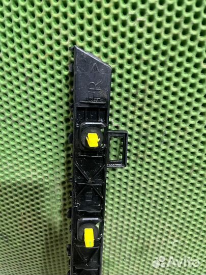 Кронштейн бампера задний левый Hyundai Solaris 2