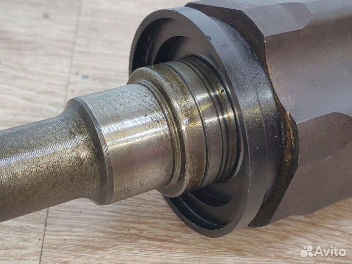 Привод передний правый Bmw X5 E70 N52B30AF 2008