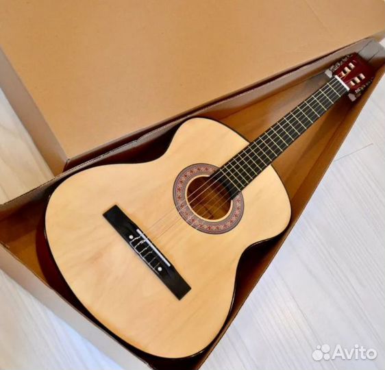 Гитара классическая 38 дюймов цвет дерева новая