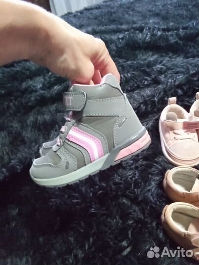 Пакет обуви на девочку 19 -22 размер