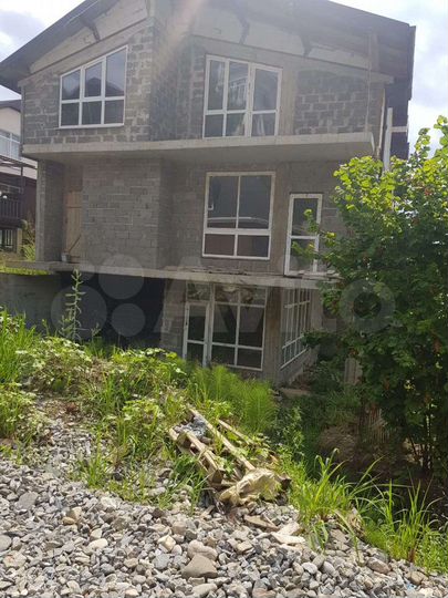 Коттедж 210 м² на участке 3 сот.