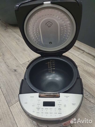 Мультиварка polaris pmc 0490ad