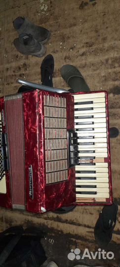 Аккордеон weltmeister stella