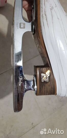 Фигурные коньки risport