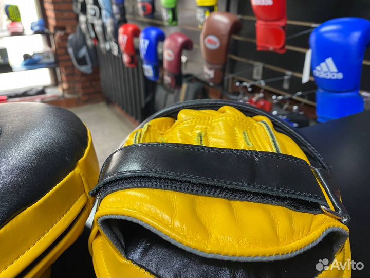 Лапы leaders Mid-Air Bumblebee, кожа