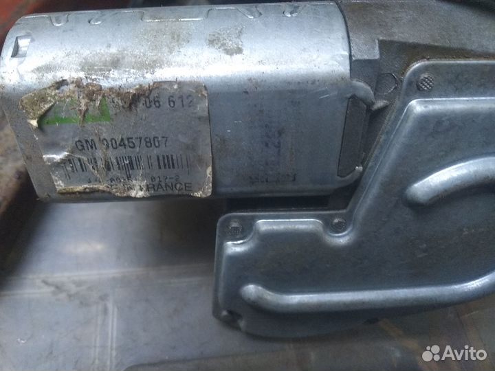 Моторчик заднего стеклоочистителя Opel Omega B