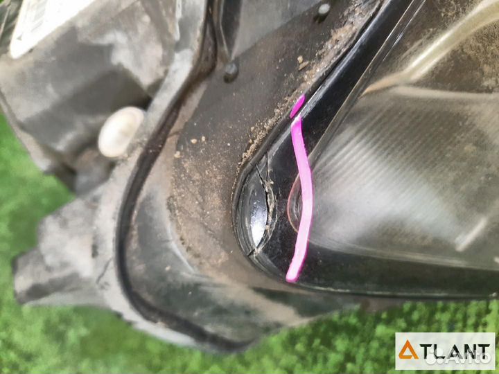 Фара передняя правая audi A4