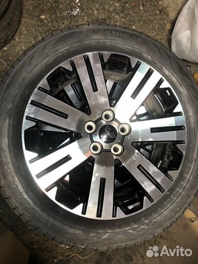 Колеса летние Mitsubishi R18 5x114,3