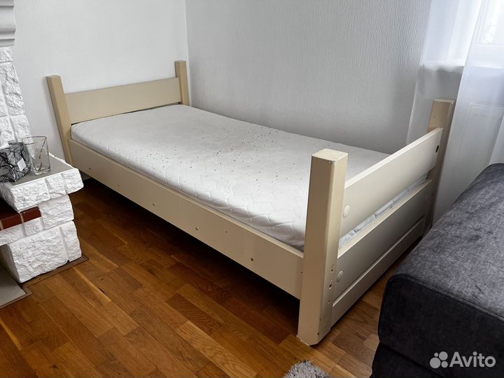 Кровать подростковая с матрасом бу выдвижной ящик