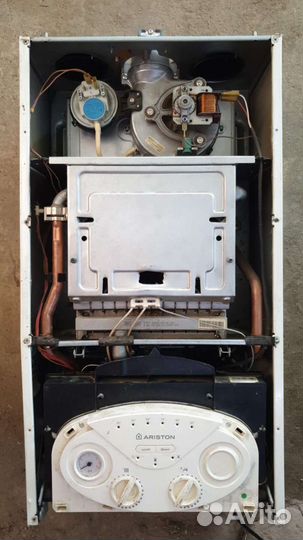 Газовая колонка ariston