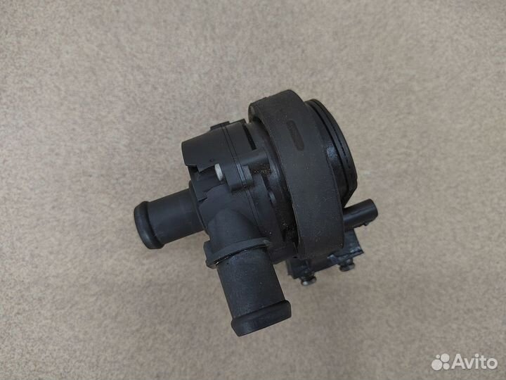 Дополнительный насос охлаждения VAG 5C0965567