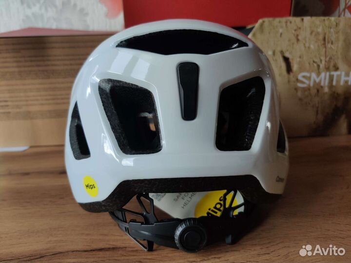 Велошлем Smith Convoy / Signal mips