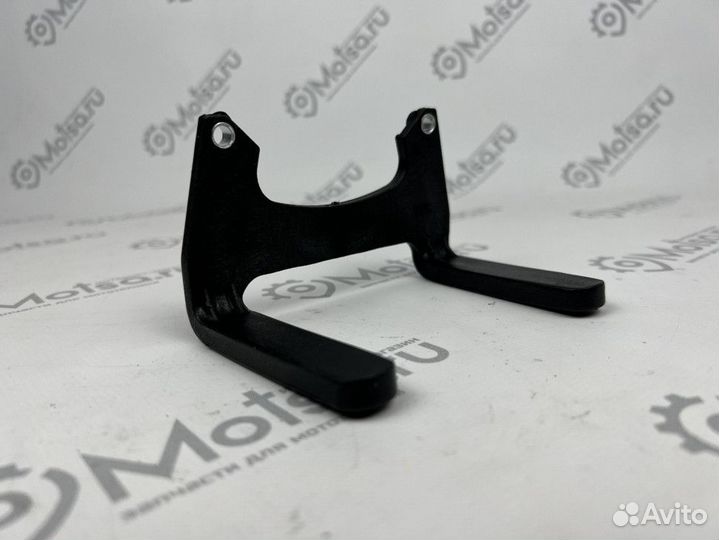 Защита (опора) бензобака мотокосы GBC-043 (пластик