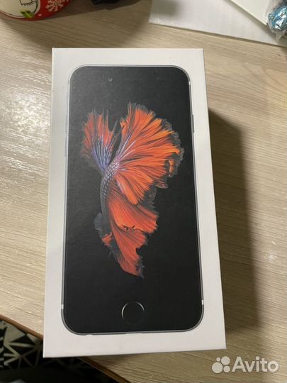 iPhone 6S, 32 ГБ