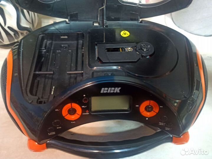 Бумбокс bbk BX316U / магнитофон bbk