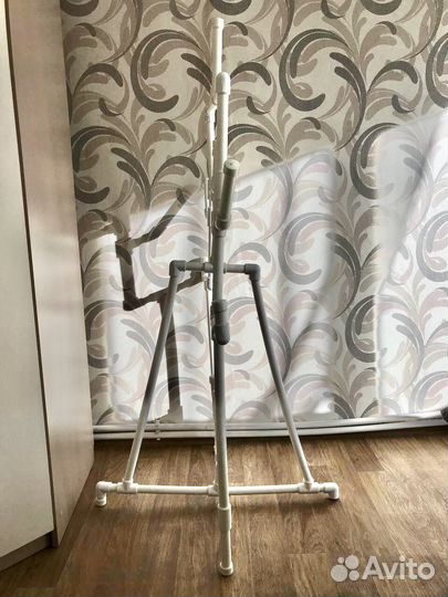 Вешалка напольная для хоккейной формы