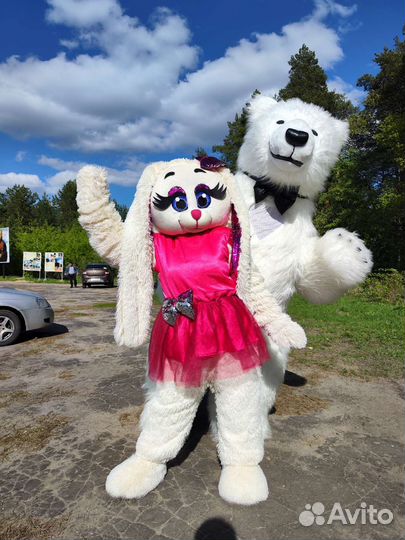 Белый медведь (мишка) на праздник