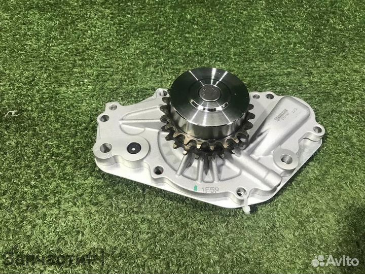 Помпа Chrysler 300С (2004-2011)