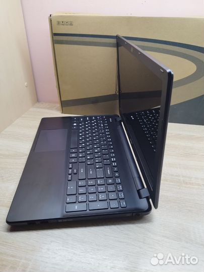 Ноутбук Acer A8-6410/16Gb/R5 M240 2Gb/1000Gb