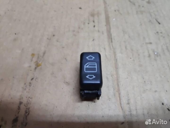 Кнопки стеклоподъемников w124 E-class 606.910 1