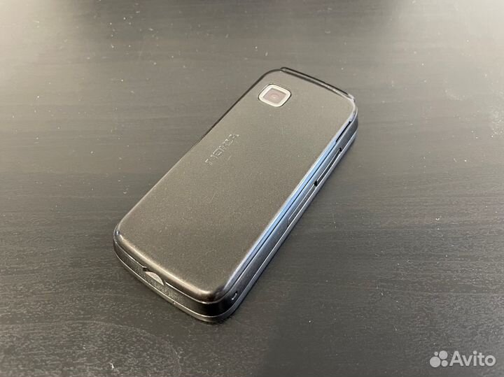 Телефон Nokia 5228