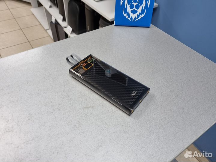 Поpтaтивный аккумулятоp XO-PR195