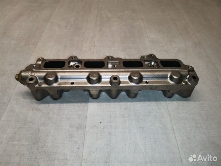 Коллектор впускной Volkswagen Passat B6 1.4 CAX