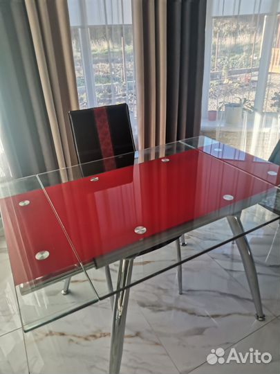 Кухонный стол и стулья комплект бу