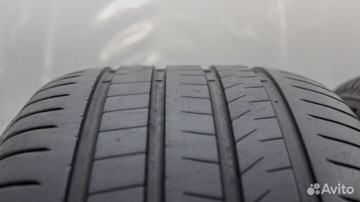 Bridgestone Alenza 001 225/60 R17 99V