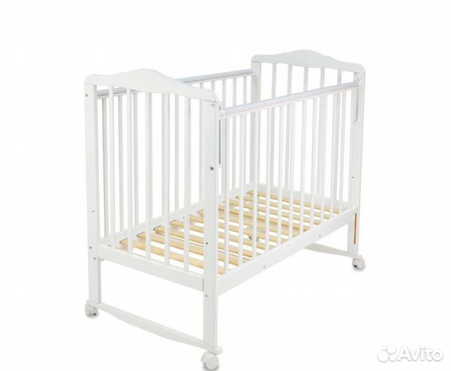 Детская кроватка с матрасом