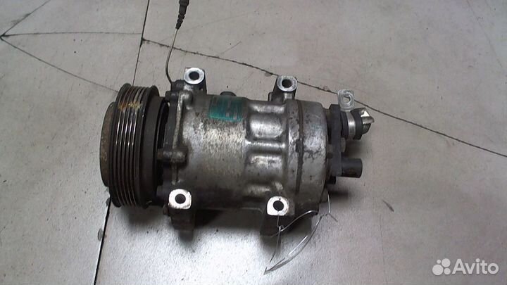 Компрессор кондиционера Renault Laguna, 1998