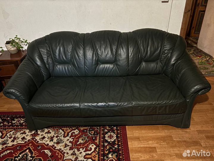 Кожаный диван и кресла бу