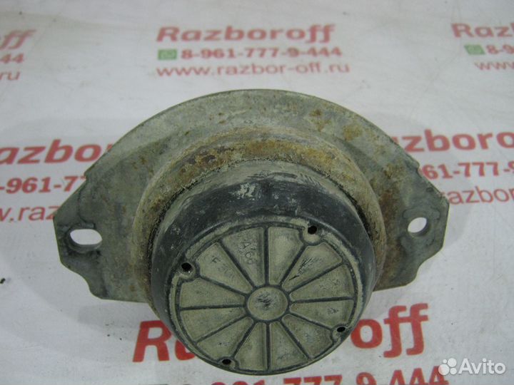 Опора двигателя Land Rover Discovery III 2004-2009
